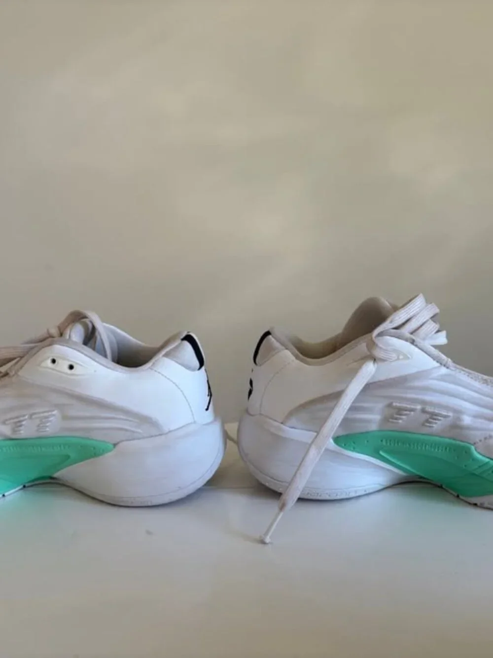 Nike Jordan Luka 3 GS Photo Finish Youth Basketball Hoopers Shoes (Size 6Y)